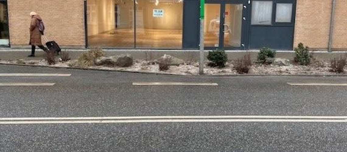 Facade mod vej